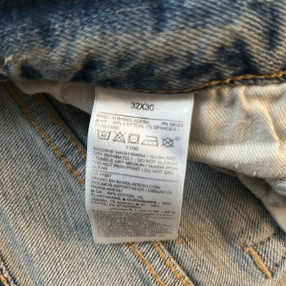 Men’s Ripped Jeans - Picture 3 of 4